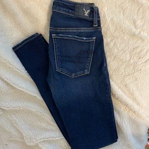 Dark wash American eagle jeans